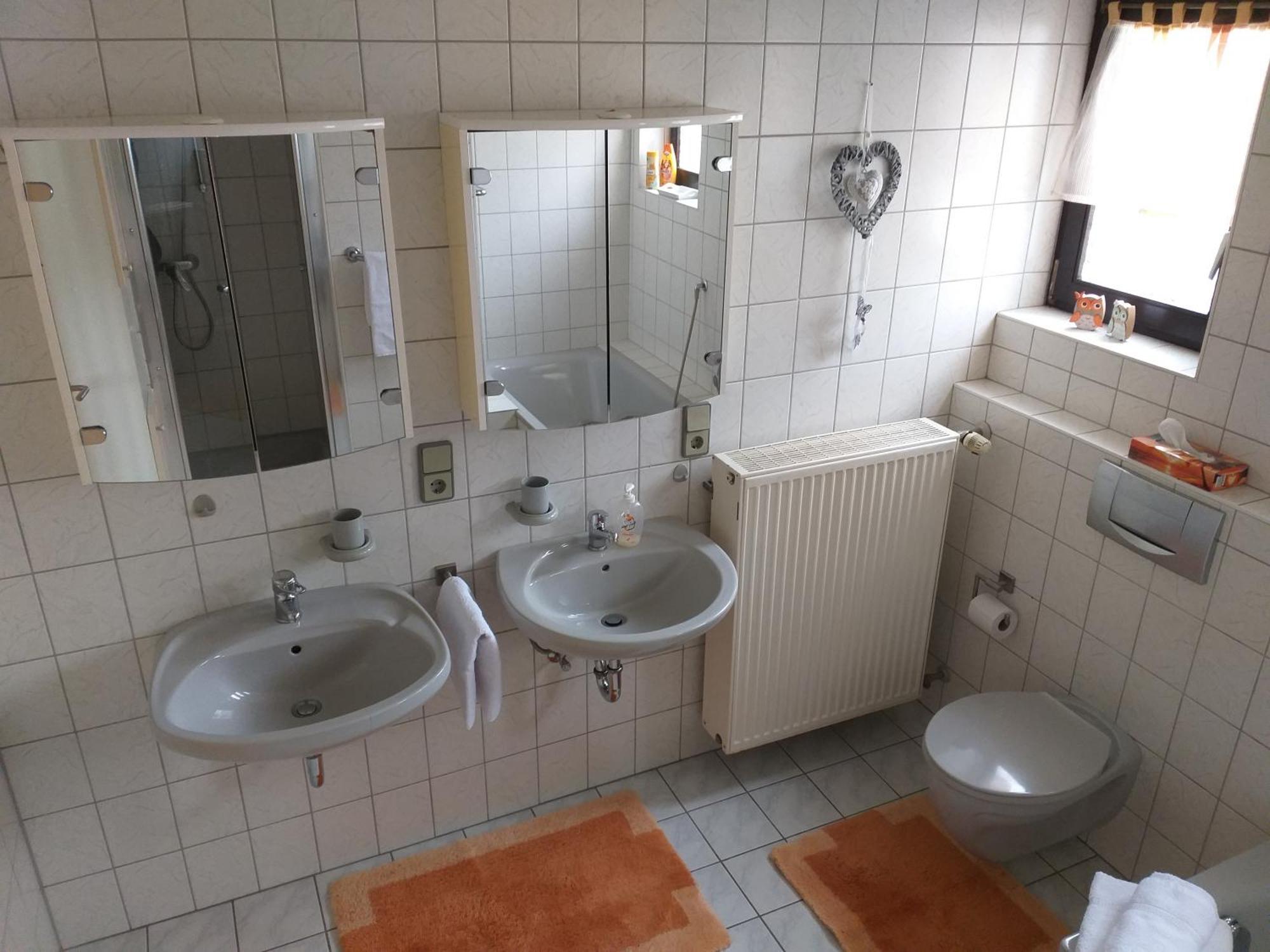 Apartment Zwei Schlafzimmer- Betten In Komforthoehe Baumholder Exterior photo